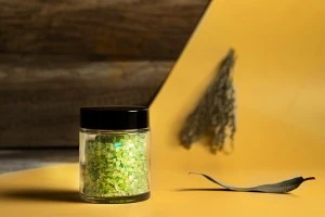 Glass jar 100 ml transparent with plastic black lid (and inner seal on the lid)-3