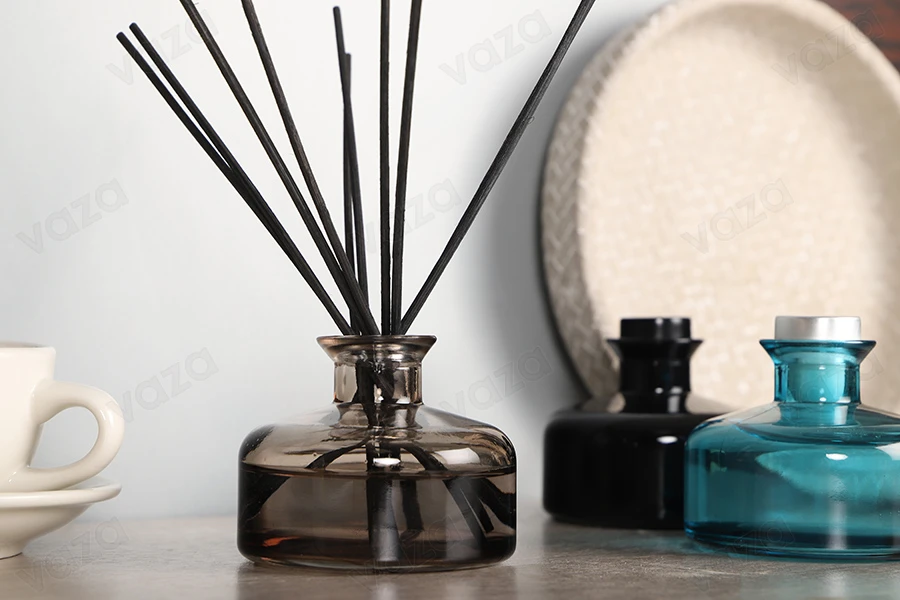 Flacon en verre 200ml décoratif pour parfum d' ambiance de différentes couleurs Flacon en verre 200ml décoratif pour parfum d' ambiance de différentes couleurs-εικόνα_σύνθεση