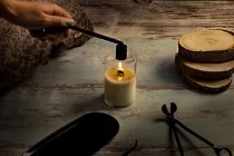 Κηροσβέστης μεταλλικός (inox) σε διάφορα χρώματα Κηροσβέστης μεταλλικός (inox) σε διάφορα χρώματα