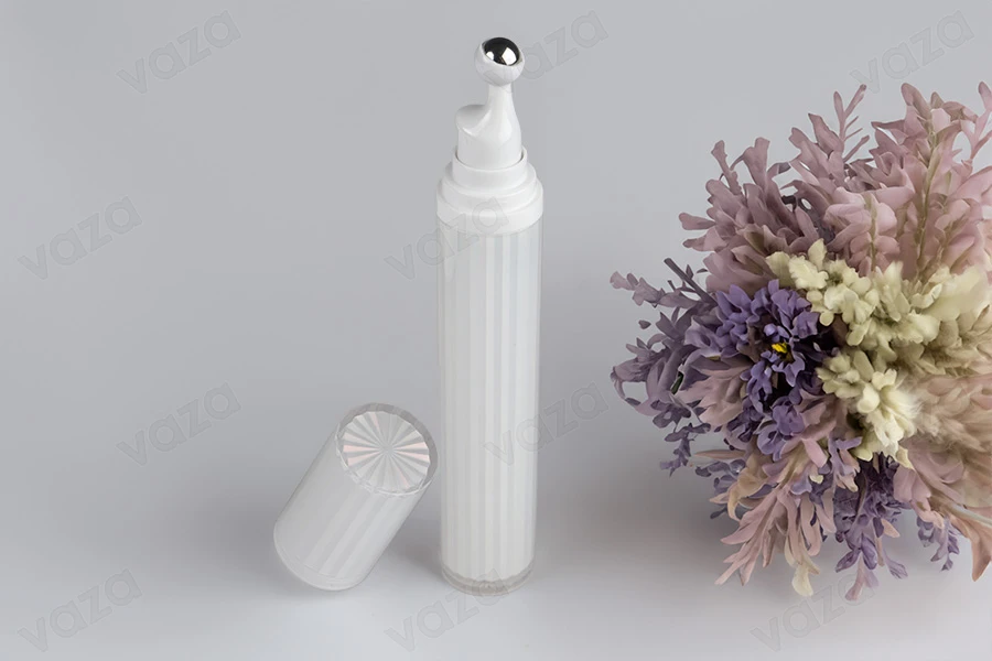 Μπουκαλάκι ακρυλικό 20 ml για καλλυντική χρήση σε λευκό ιριδίζον χρώμα με αντλία roll-on και καπάκι-εικόνα_σύνθεση