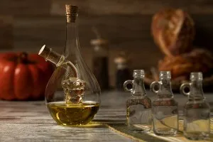 Zweiteilige Glasflasche 480ml in einer Traube Form mit 2 konischen Naturkorken, handgemacht aus mundgeblasenes Glas-2