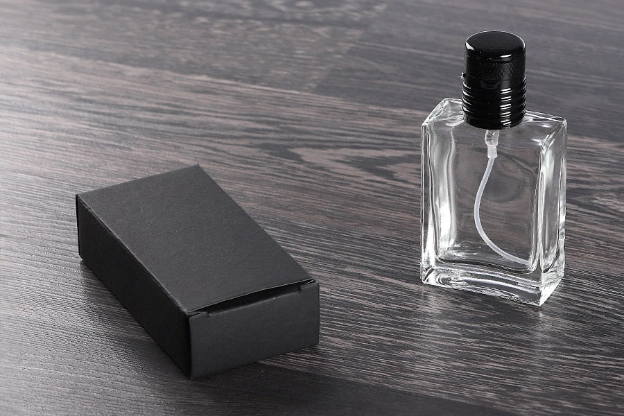 Μπουκαλάκι 30 ml γυάλινο, διάφανο με σπρέι και καπάκι (PP 15)-