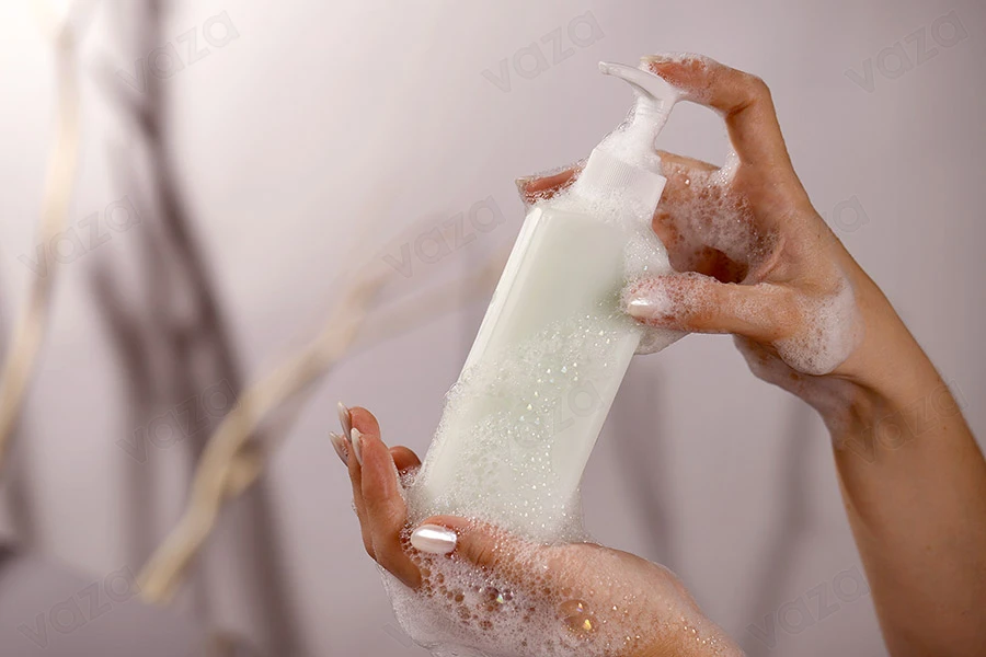 Μπουκάλι πλαστικό τετράγωνο 300ml ημιδιάφανο με στόμιο 28/410-εικόνα_σύνθεση