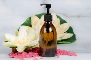 Bottiglia di vetro da 250 ml, colore ambra, con pompetta in plastica.-4