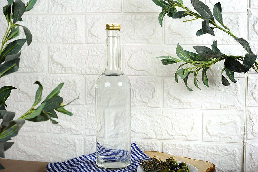 Glass bottle 700ml (PP 31.5) Glass bottle 700ml (PP 31.5)