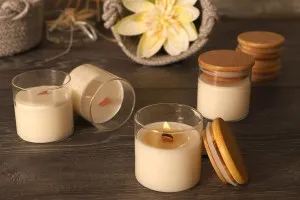 Lavender aromatic soy candle with wooden wick (110gr)-2