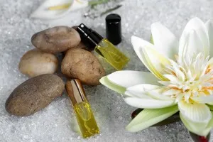 Flacons de parfum en verre de 5 ml avec spray et un bouchon en aluminium-5
