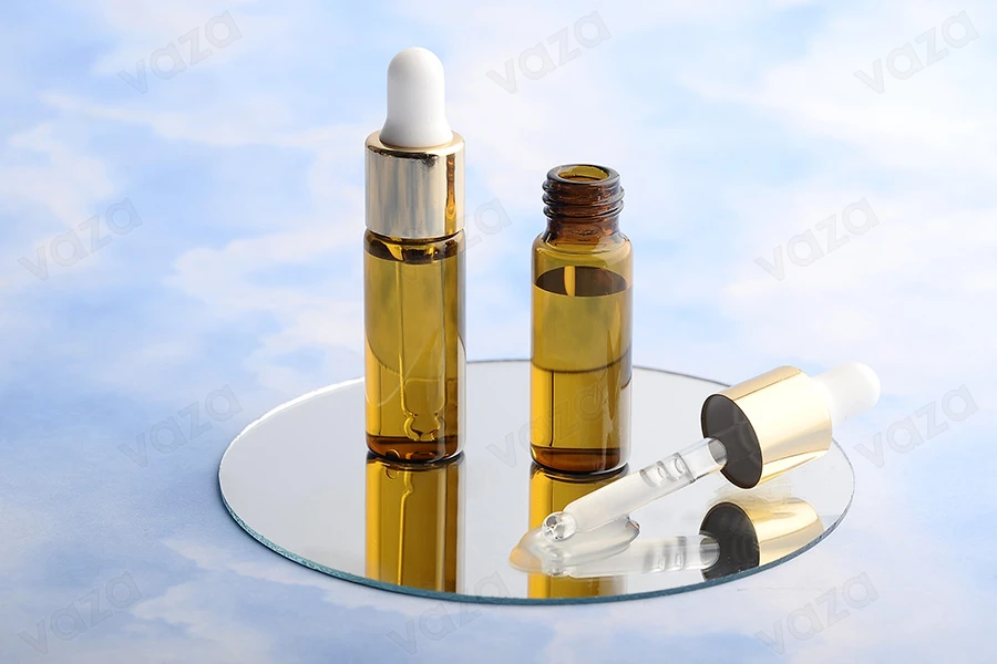 Flacons de couleur caramel avec compte-gouttes de couleur dorée de 5 ml-photo_groupe