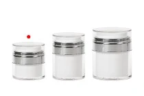 Βαζάκι airless ακρυλικό 15 ml με διάφανο καπάκι Βαζάκι airless ακρυλικό 15 ml με διάφανο καπάκι