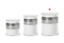 Βαζάκι airless ακρυλικό 50 ml με διάφανο καπάκι Βαζάκι airless ακρυλικό 50 ml με διάφανο καπάκι