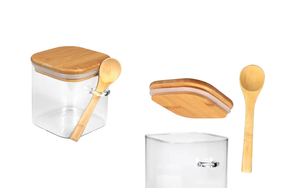 Βάζο 700 ml γυάλινο, τετράγωνο 100x100 mm με κουταλάκι και ξύλινο καπάκι Βάζο 700 ml γυάλινο, τετράγωνο 100x100 mm με κουταλάκι και ξύλινο καπάκι