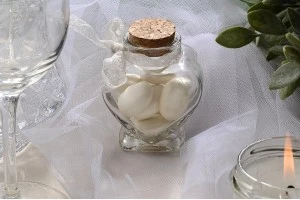 Petit pot comme faveurs de 75ml en verre avec bouchon en forme de cœur pour mariage et baptême-5