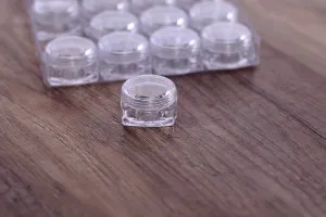 Βαζάκι ακρυλικό  τετράγωνο 5 ml διάφανο με  καπάκι για κρέμες -συσκευασία 12 τεμαχίων-2