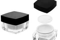 Βάζο πολυτελείας τετράγωνο για κρέμα 50 ml, ακρυλικό με μαύρο καπάκι, με εσωτερικό παρέμβυσμα στο καπάκι και πλαστικό στο βάζο Βάζο πολυτελείας τετράγωνο για κρέμα 50 ml, ακρυλικό με μαύρο καπάκι, με εσωτερικό παρέμβυσμα στο καπάκι και πλαστικό στο βάζο