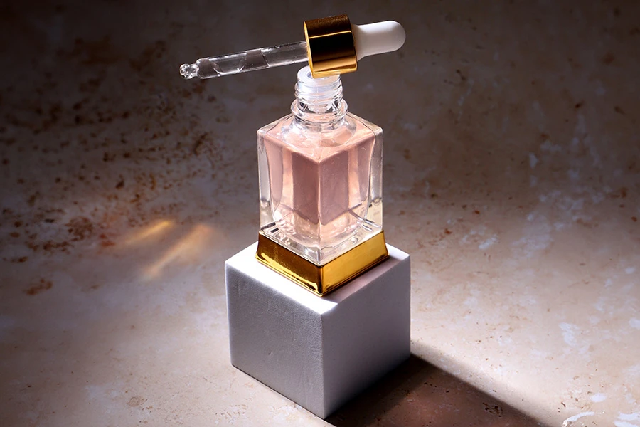 30ml Glasflasche mit Tropfer, Abtropffläche und transparentem Deckel 30ml Glasflasche mit Tropfer, Abtropffläche und transparentem Deckel-bildgruppe