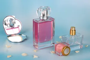 Bottiglia di profumo in vetro rettangolare da 70 ml 15/400-8