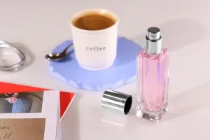 Spray avec capuchon pour flacons de parfum 15 mm avec fermeture sécurisée à sertir-3