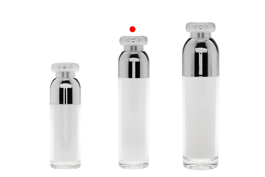 Flacon de luxe en acrylique airless de 50 ml (extérieur transparent et intérieur blanc) avec pompe à crème et capuchon de protection Flacon de luxe en acrylique airless de 50 ml (extérieur transparent et intérieur blanc) avec pompe à crème et capuchon de protection