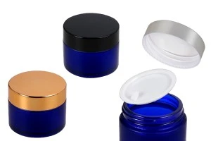 Glas mit 50ml blau gestrahltem Glas mit Plastikdichtung in der Vase und im Deckel