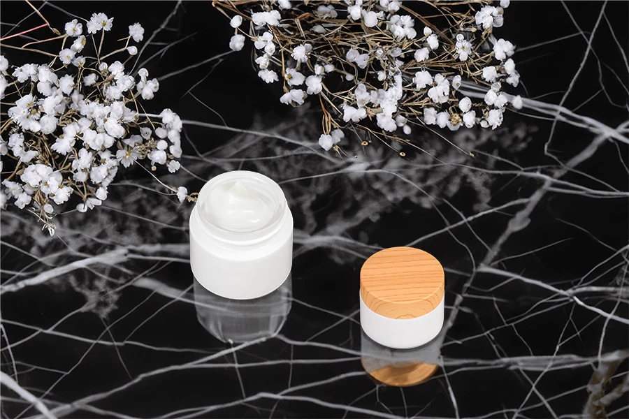 Βαζάκι για κρέμα γυάλινο 50 ml σε λευκό χρώμα - χωρίς καπάκι