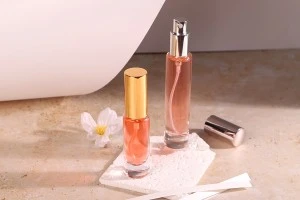 Bottiglia cilindrica in vetro da 15 ml trasparente con beccuccio PP18-3