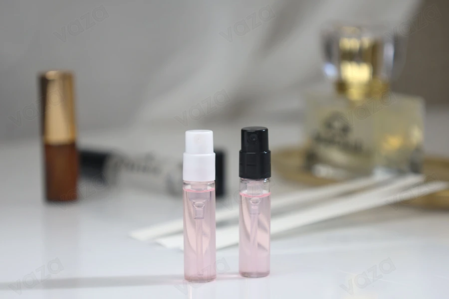 2ml transparent glass tester bottle (snap-on neck) with white or black spray for perfumes - 100 pcs 2ml transparent glass tester bottle (snap-on neck) with white or black spray for perfumes - 100 pcs-εικόνα_σύνθεση