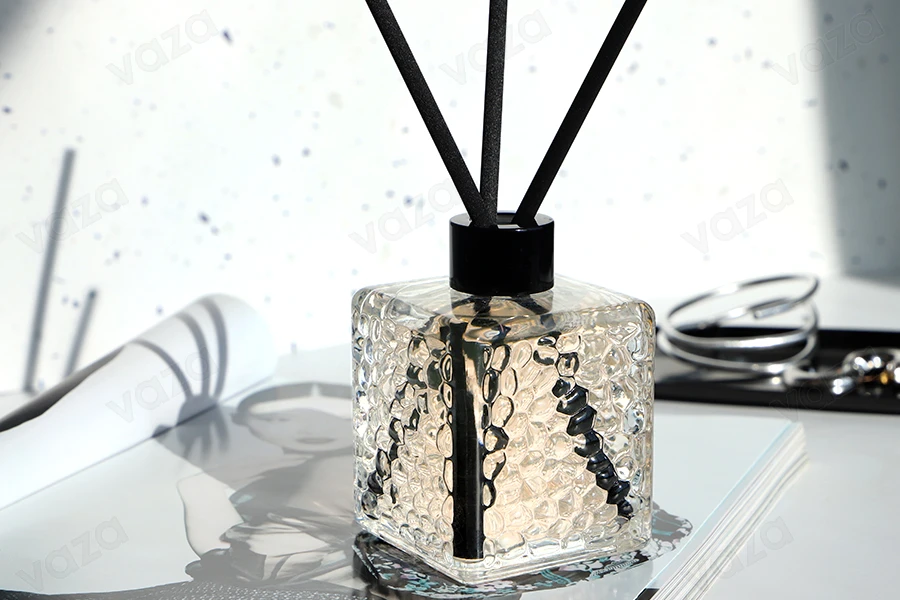 Shishe qelqi katrore 200 ml (PP 28)  për aromatizues ambienti.-imazh_grup