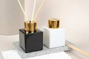 Glass bottle 50 ml (PP28) square in white or black color suitable for room fragrance-6
