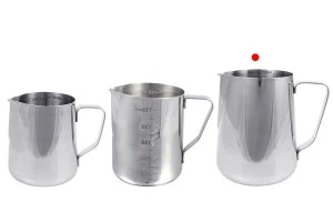 Edelstahlgefäß (inox) 900ml mit Graduierung und Henkel-3