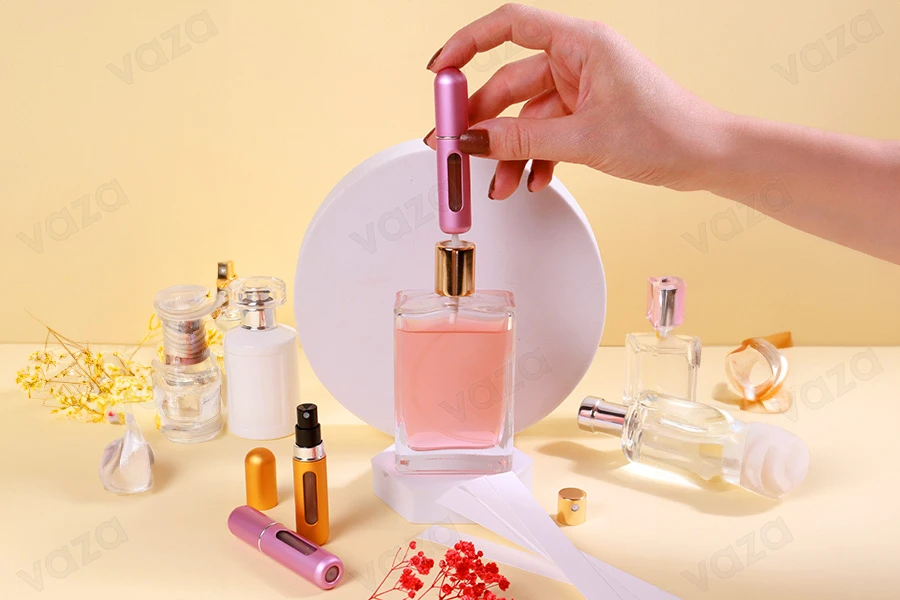 Spray per profumi da 5 ml da riempire dalla bottiglia. Spray per profumi da 5 ml da riempire dalla bottiglia.-εικόνα_σύνθεση