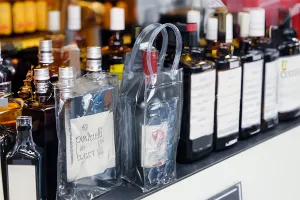Sac bouteille isotherme transparent avec poignée-3