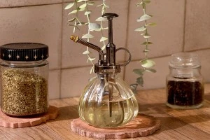 Récipient rond en verre de 250ml avec pompe de pulvérisation-3