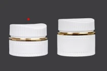 Barattolo di vetro di lusso da 30 ml in colore bianco opaco per crema con coperchio e sigillo in plastica