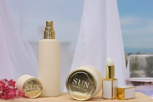 Γυάλινο μπουκάλι 100 ml πολυτελείας σε μπεζ ματ χρώμα με καπάκι και χρυσή αντλία κρέμας-3