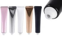 Tubo in plastica da 20 ml (bocca stretta) con rivestimento interno in alluminio in vari colori - 12 pz Tubo in plastica da 20 ml (bocca stretta) con rivestimento interno in alluminio in vari colori - 12 pz