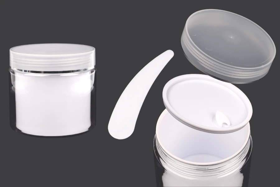 Zweibeiniger Cremetiegel 500 ml aus Kunststoff mit Deckel, Kunststoffverschluss und Spatel - 6 Stk