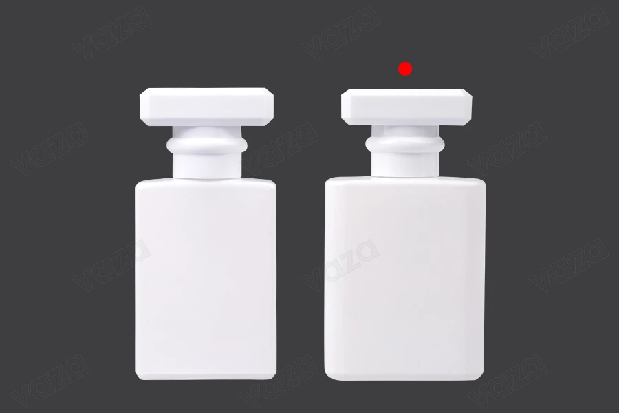 Φιάλη αρωμάτων γυάλινη 50 ml σε λευκό χρώμα με σπρέι και καπάκι Φιάλη αρωμάτων γυάλινη 50 ml σε λευκό χρώμα με σπρέι και καπάκι-εικόνα_σύνθεση