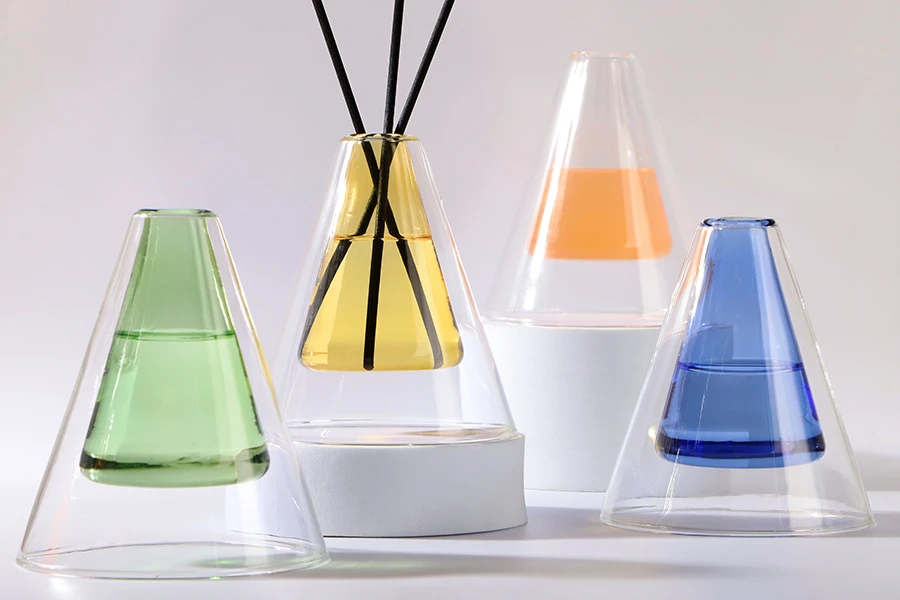 Double wall glass reed diffuser bottle 80 ml (92x105 mm) made of blown glass in various colours