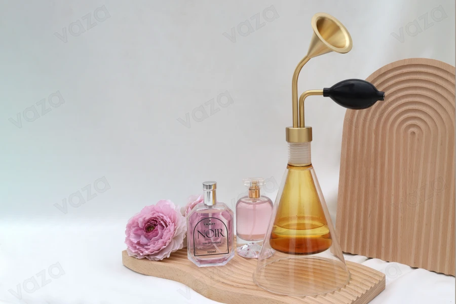 Fragrance sampling machine with black short bulb atomizer Fragrance sampling machine with black short bulb atomizer-image_group