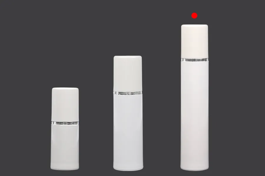 Μπουκαλάκι airless για κρέμα 50 ml πλαστικό λευκό με ασημί ρίγα Μπουκαλάκι airless για κρέμα 50 ml πλαστικό λευκό με ασημί ρίγα
