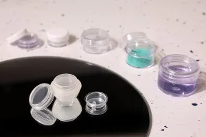 10 ml semi-transparent acrylic jar with plastic sealing disc - 12 pcs-3