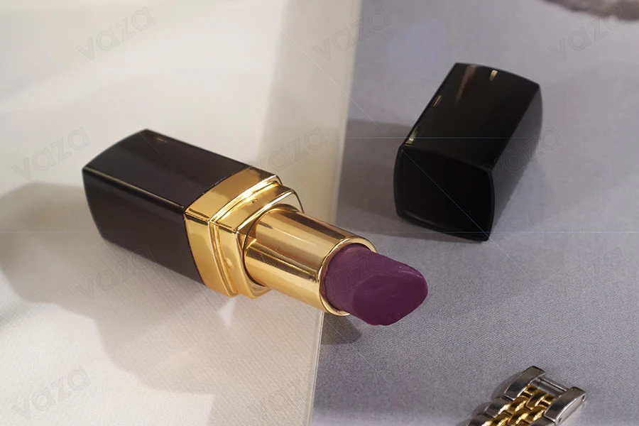 Astuccio per rossetto -  lip stick in colore nero e dorato.-gruppo_immagini