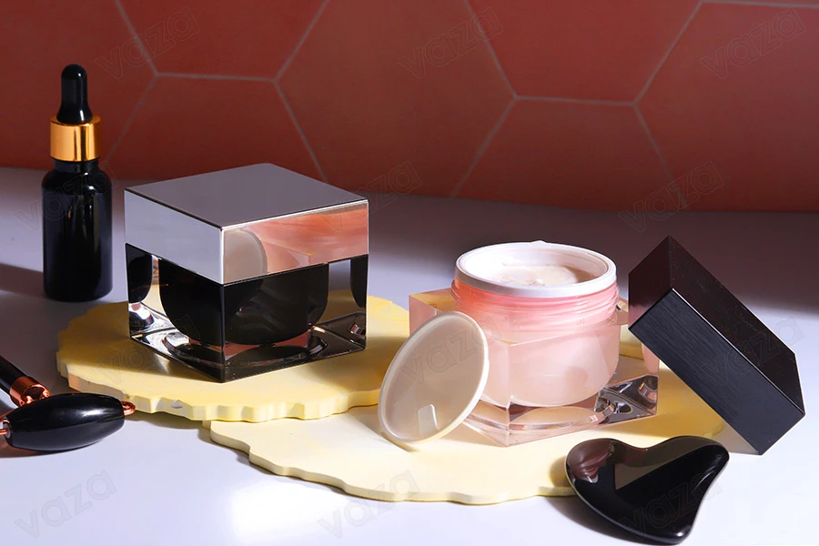 Luxury 50ml acrylic cream jar with sealing disc and plastic double-layer cap.-image_group