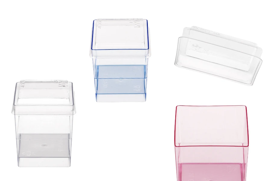 Squared cup 80 ml with cap for sweets - 48 pcs Squared cup 80 ml with cap for sweets - 48 pcs