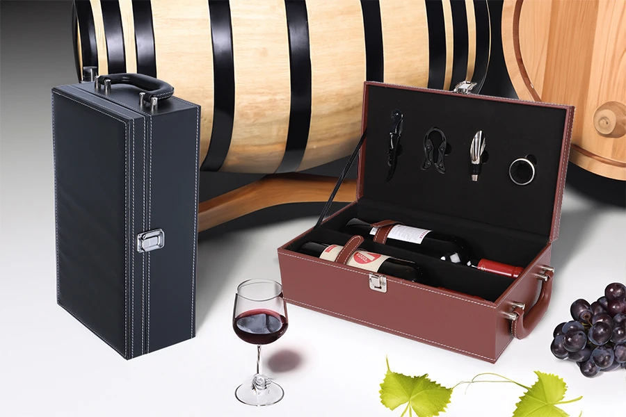 Luxury case for 2 wine bottles with accessories and leather lining in black or brown Luxury case for 2 wine bottles with accessories and leather lining in black or brown