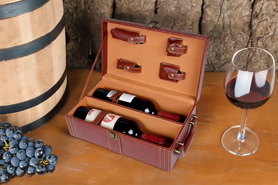 Luxury case for 2 wine bottles with accessories and brown leather coating-image_group