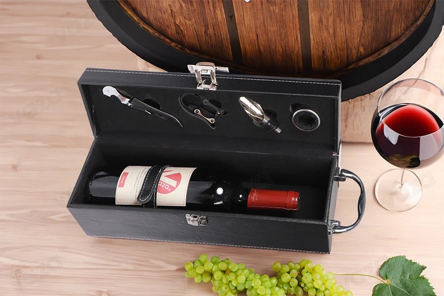Luxury case for wine bottle with accessories and leather lining in black color-image_group