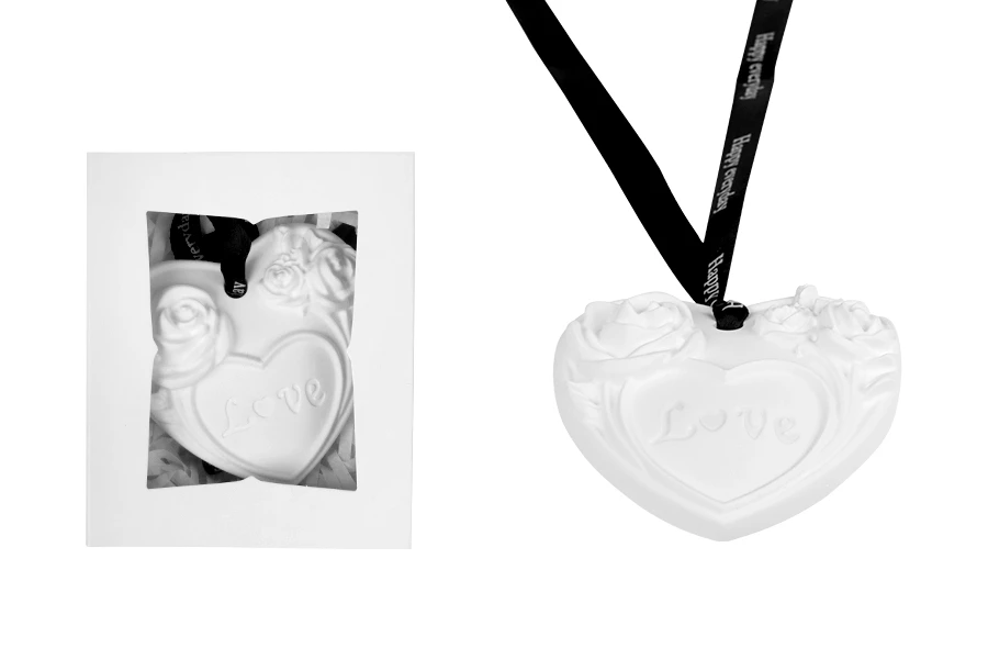 Plaster diffuser in shape of heart 67x14x65 mm in individual paper box Plaster diffuser in shape of heart 67x14x65 mm in individual paper box