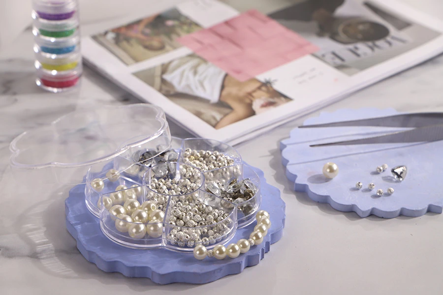 Astuccio in acrilico trasparente da 7 spazi per  glitter e uso cosmetico