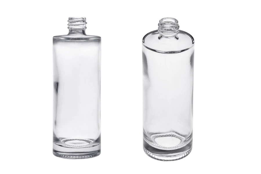 Flacone di profumo in vetro rotondo da 100 ml (18/415) - (ordine minimo: 1 scatola) Flacone di profumo in vetro rotondo da 100 ml (18/415) - (ordine minimo: 1 scatola)